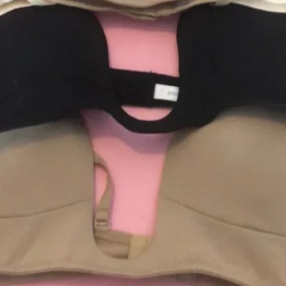 Lot of 2 Bras 38C - Picture 1 of 2